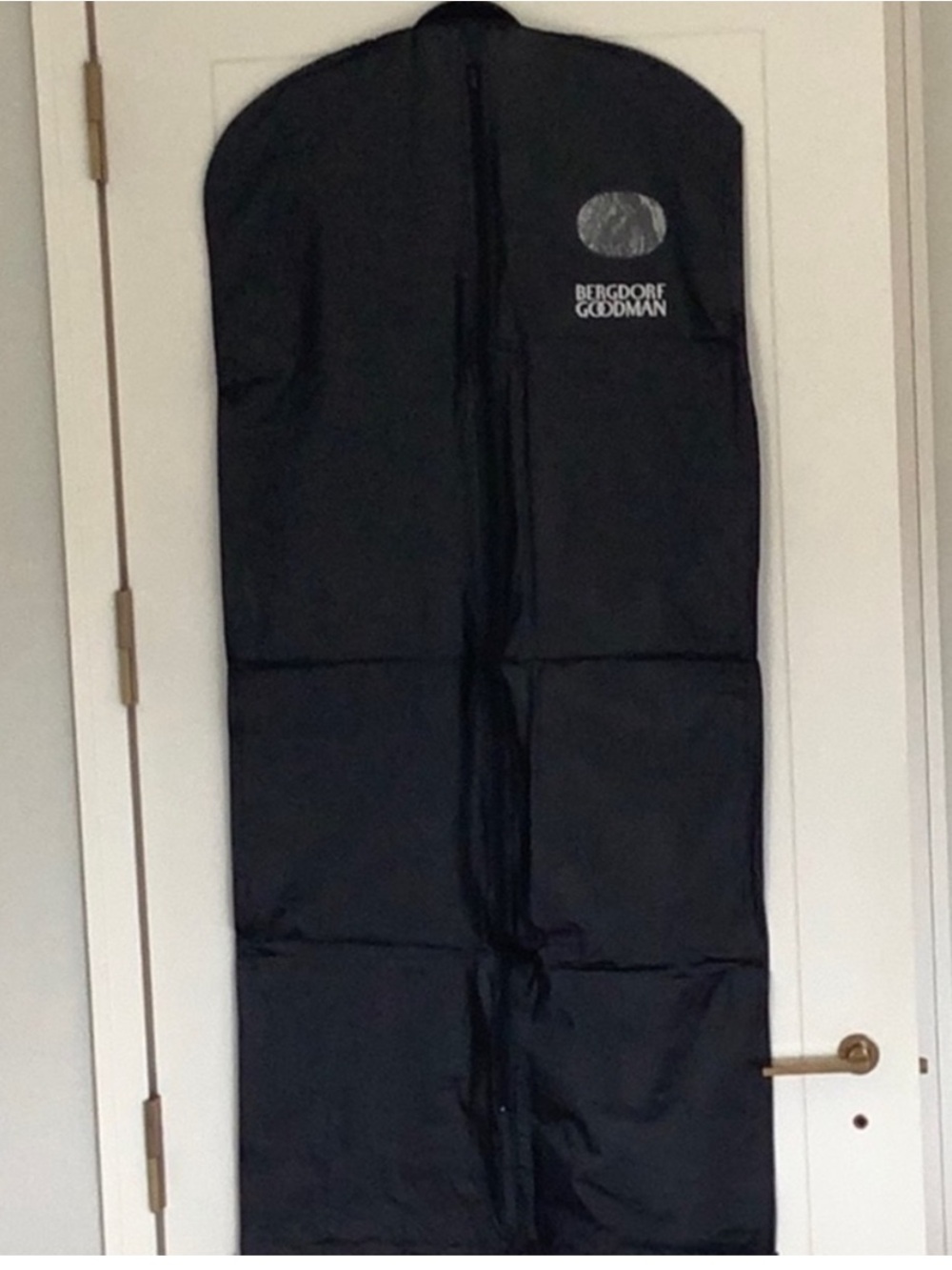 Bergdorf Goodman Black Vinyl Zip Front Garment Bag Dress Travel Bag